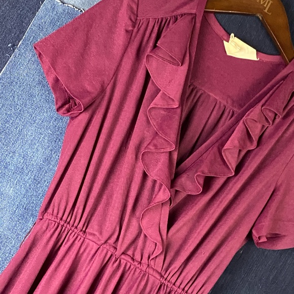 Lori Vintage 70’s Dress w/ Ruffle Detail - Picture 2 of 7